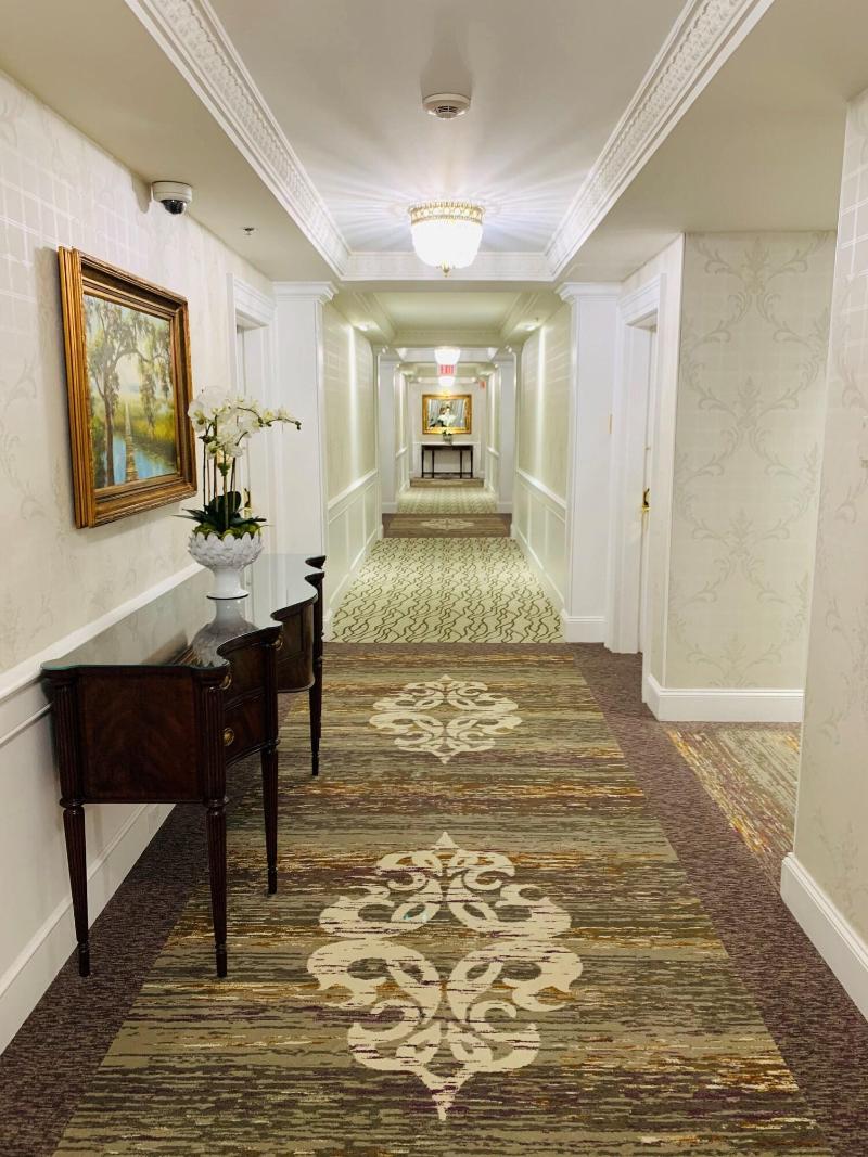 Market Pavilion Hotel image