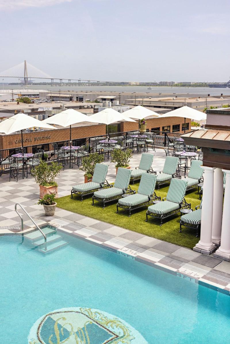 Market Pavilion Hotel image