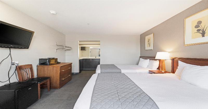Budget Inn & Suites Stockton 3