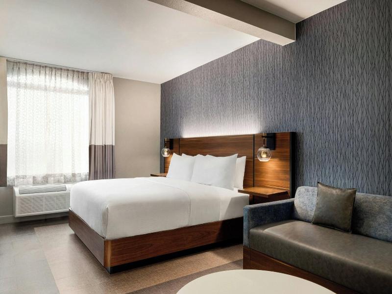 Four Points by Sheraton Columbus-Polaris image