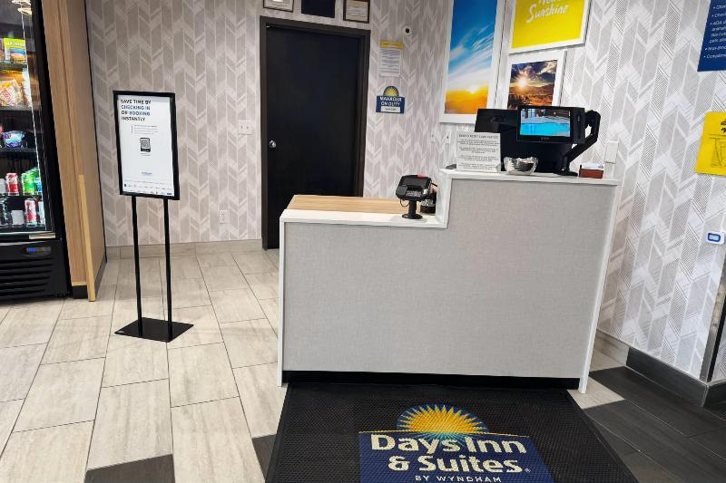 Days Inn & Suites by Wyndham Wausau image