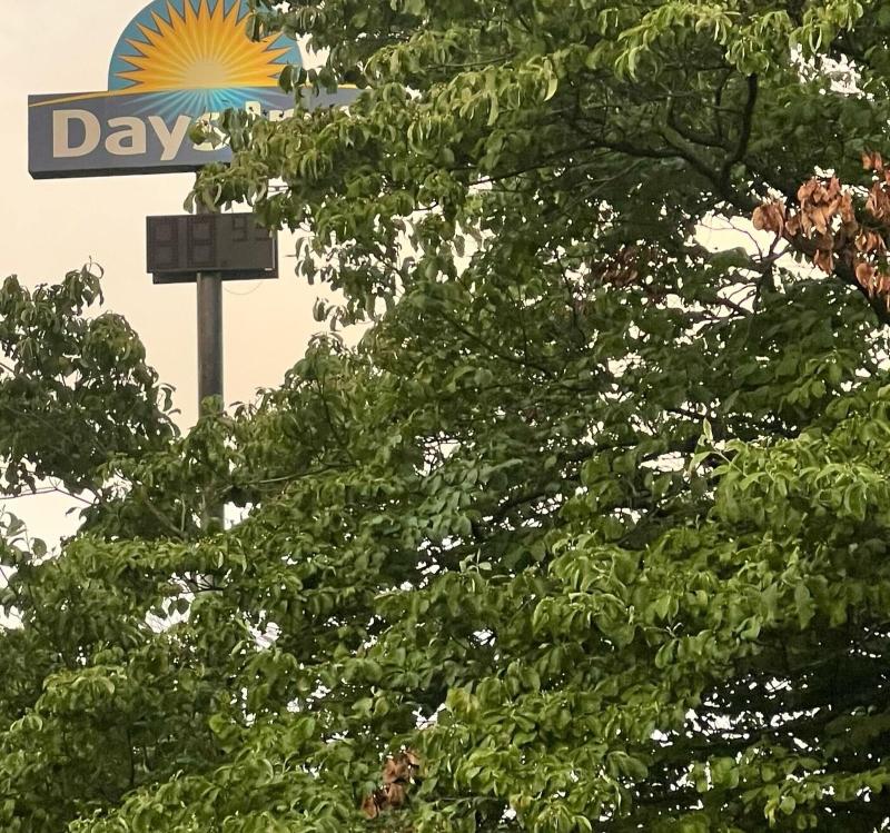 Days Inn By Wyndham Asheville West image