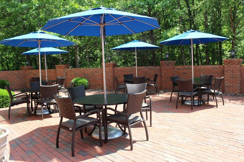 Holiday Inn Express Forest City