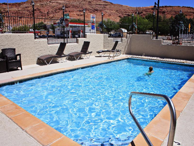 Bowen Motel image