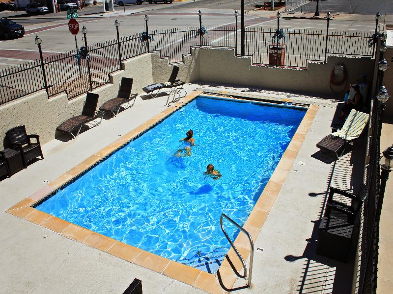 Bowen Motel image