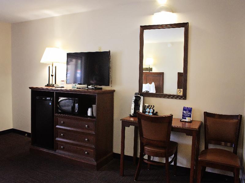 Bowen Motel image