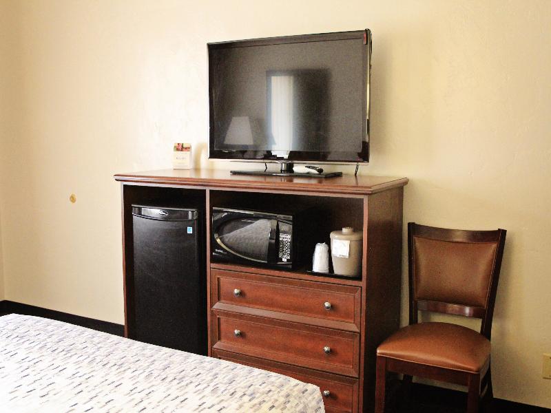 Bowen Motel image