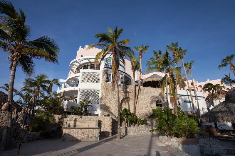 Hotel Club Cascadas de Baja
