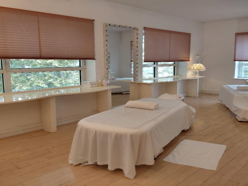  VY Resort Les Celestins Spa & Hotel image