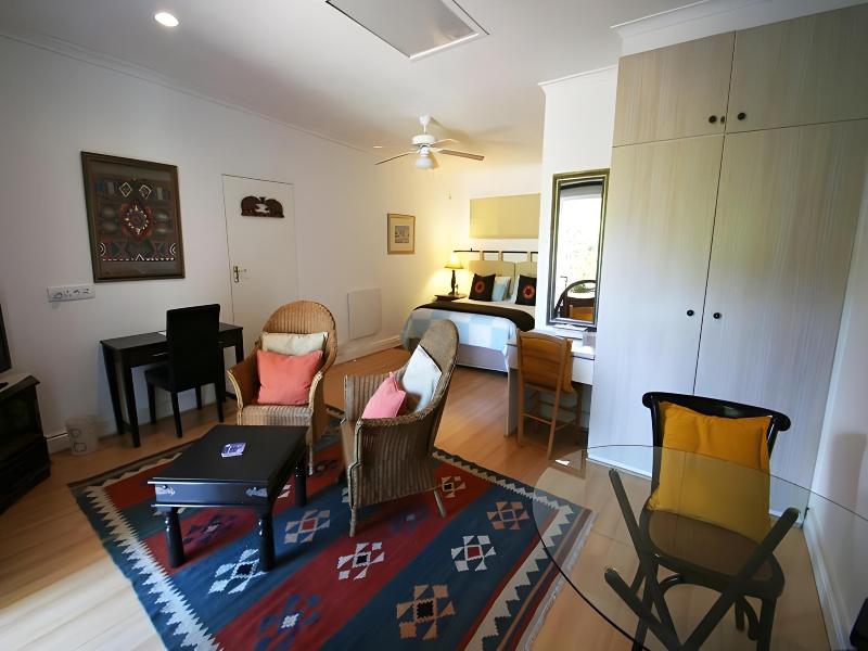 Paradiso Guest House image