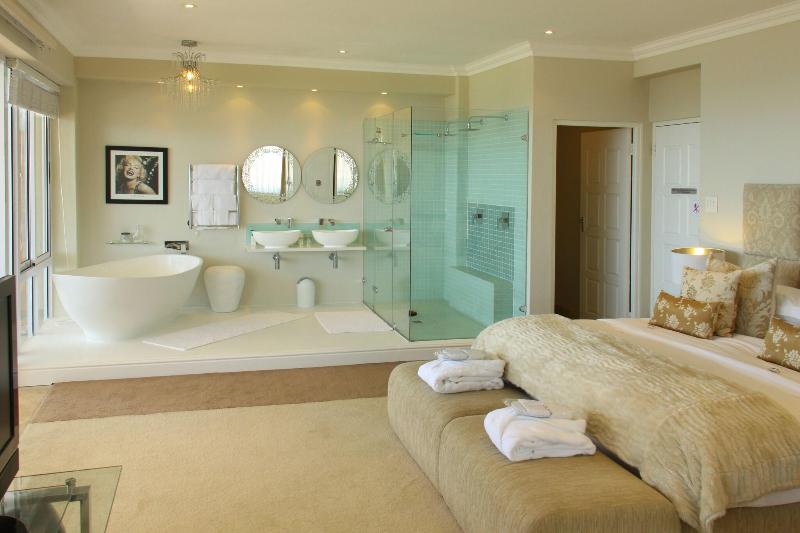 3 on Camps Bay Boutique Hotel & Spa image