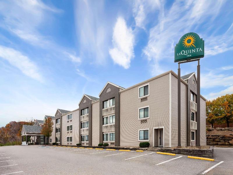 La Quinta Inn Cleveland Independence image