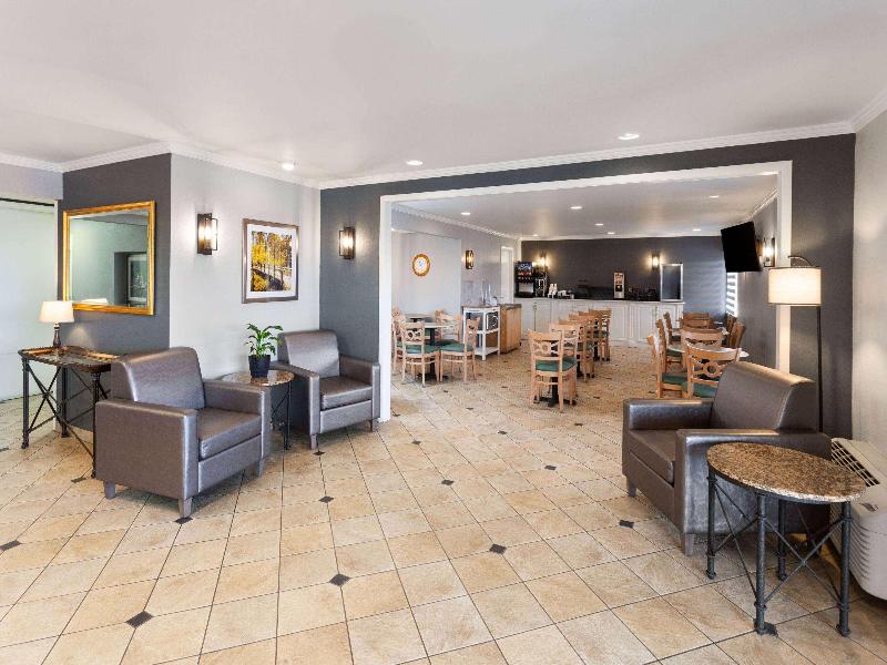 La Quinta Inn Cleveland Independence image