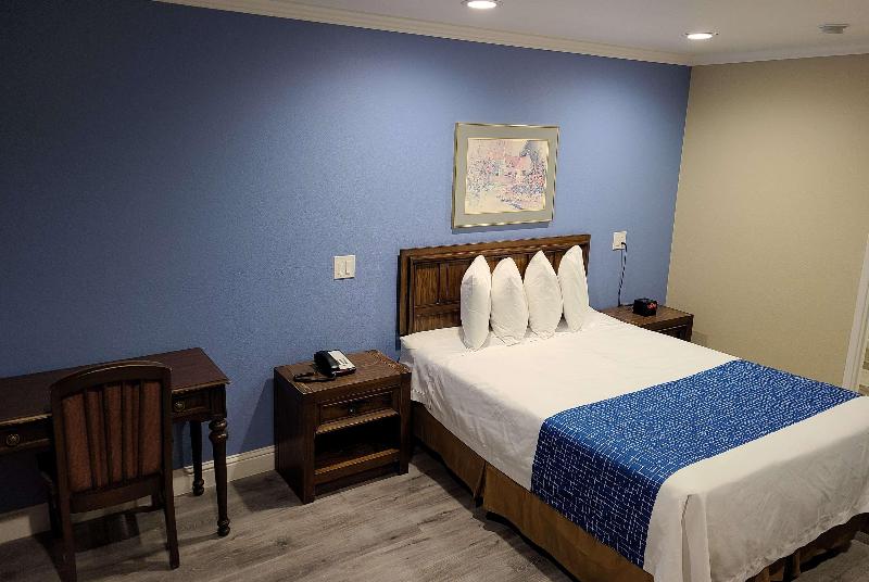 Travelodge by Wyndham Clearlake image