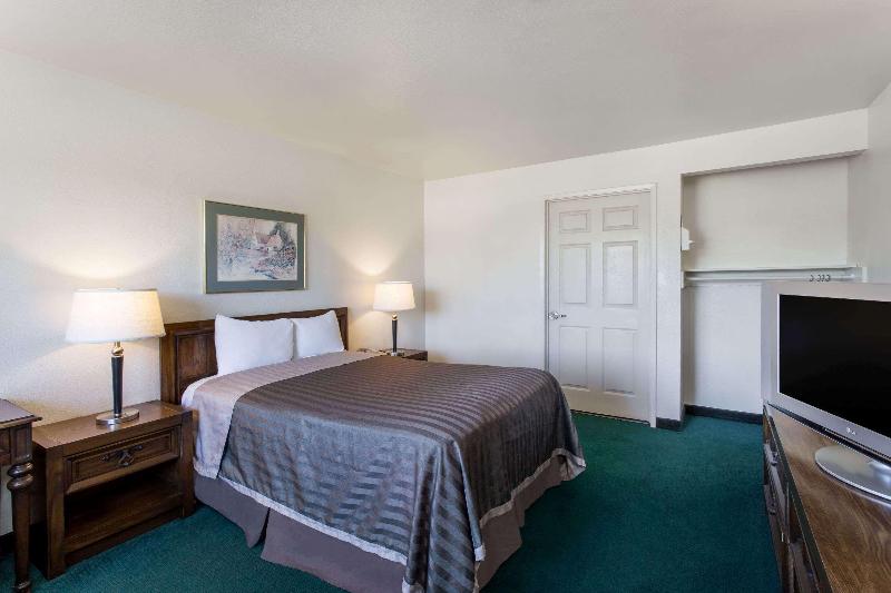 Bed room