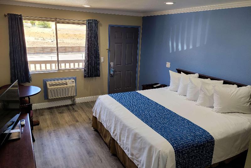 Travelodge by Wyndham Clearlake image