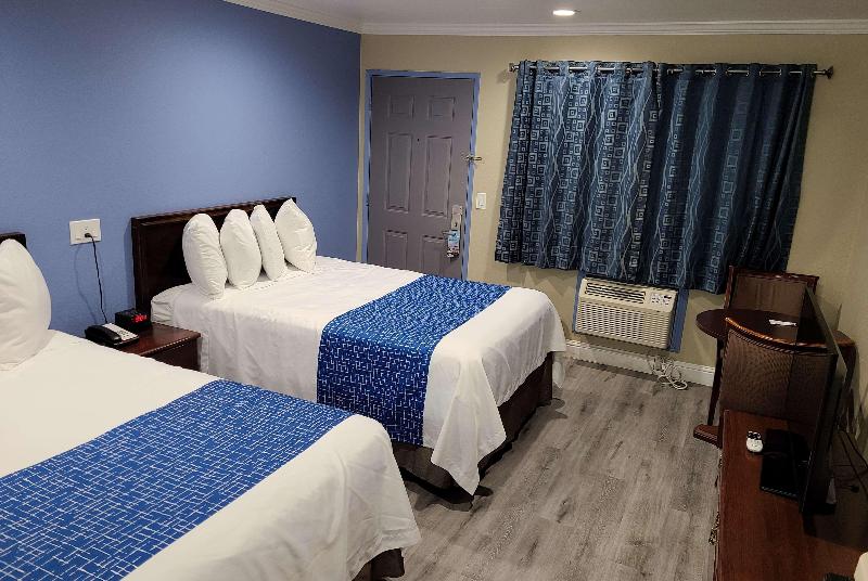 Travelodge by Wyndham Clearlake image