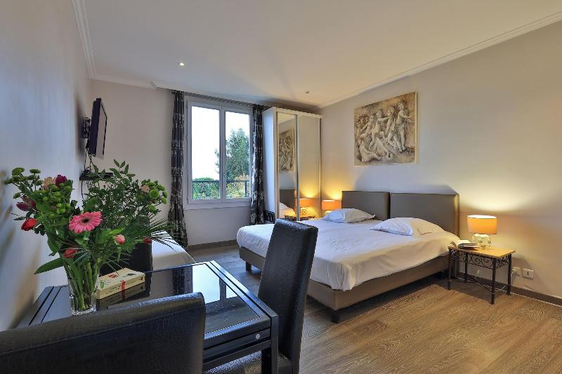 Hôtel Emeraude  image
