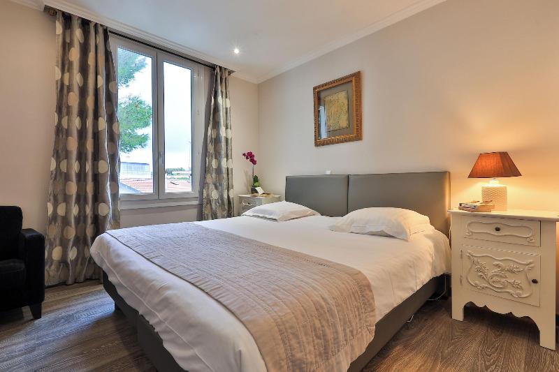 Hôtel Emeraude  image