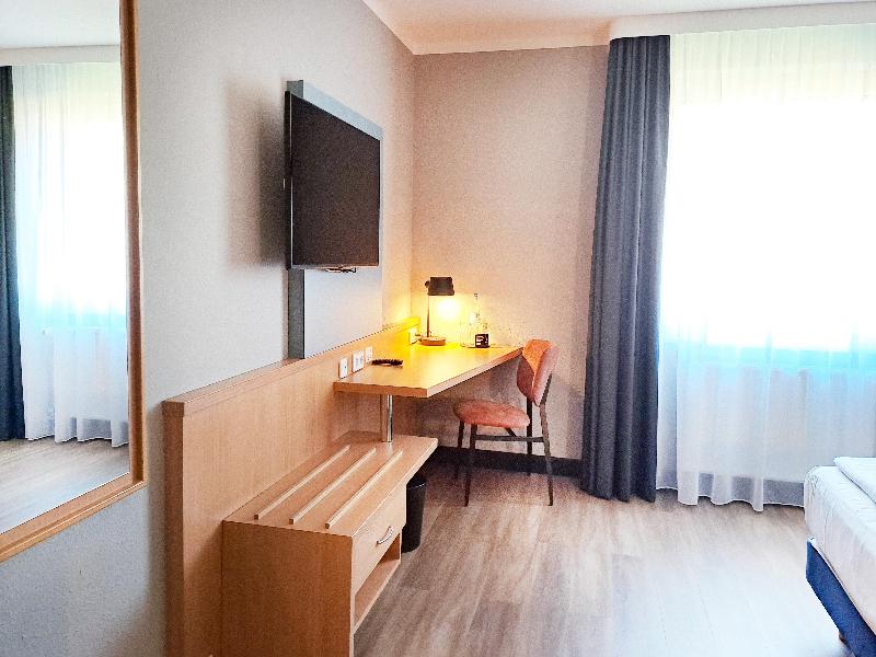 Garner Hotel Cottbus Süd by IHG image