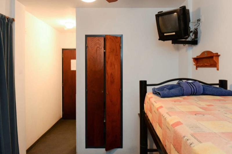 Mediterranea Hostel image