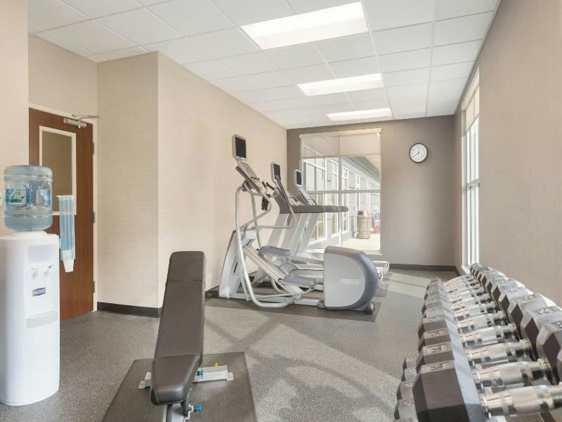 Fairfield Inn & Suites Pittsburgh Airport image