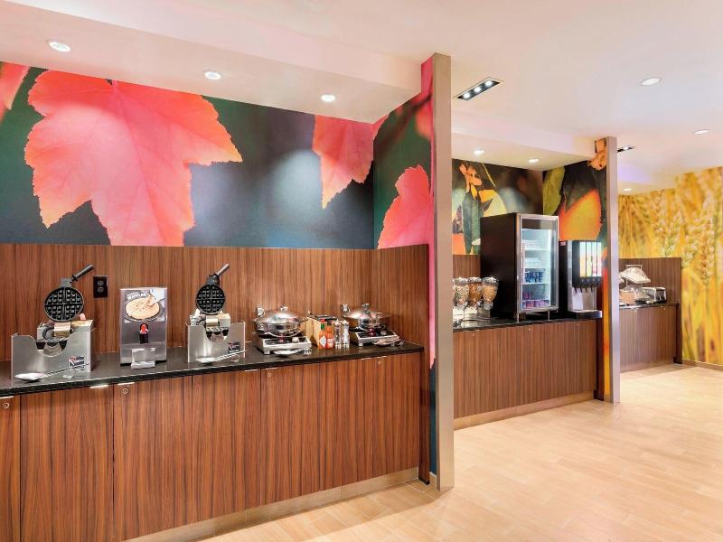 Fairfield Inn & Suites Pittsburgh Airport image