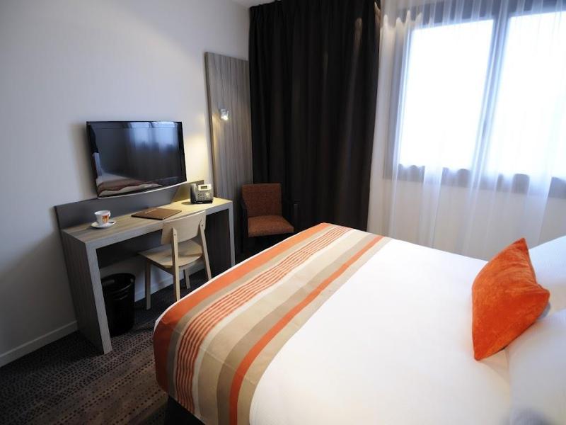 Best Western Plus Hotel  & Spa de Chassieu image