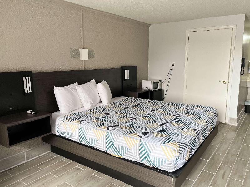 Days Inn Cordele image