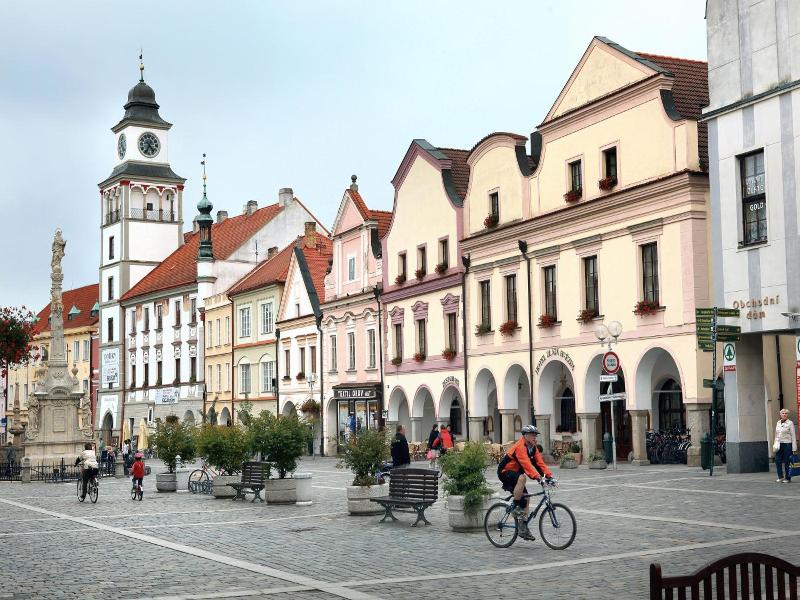 Zlata Hvezda image