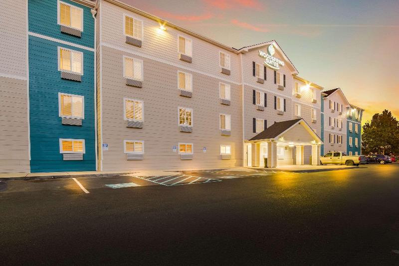 WoodSpring Suites North Charleston Airport I-526