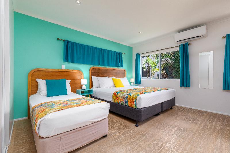 Port Douglas Motel image
