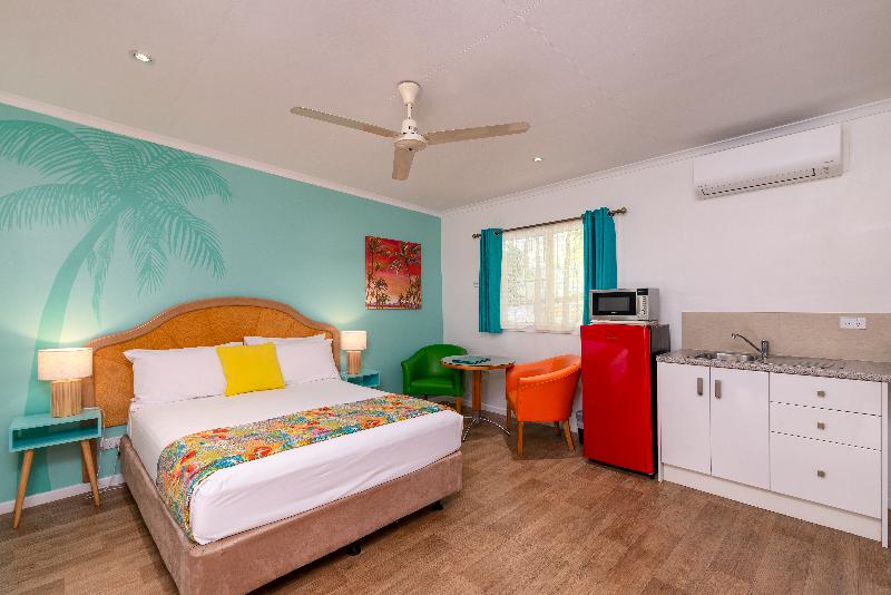 Port Douglas Motel image
