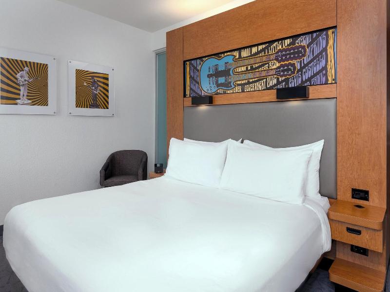 Aloft Asheville Downtown image