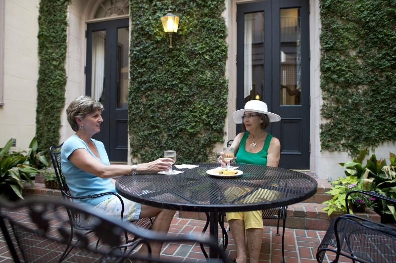 Fulton Lane Inn image