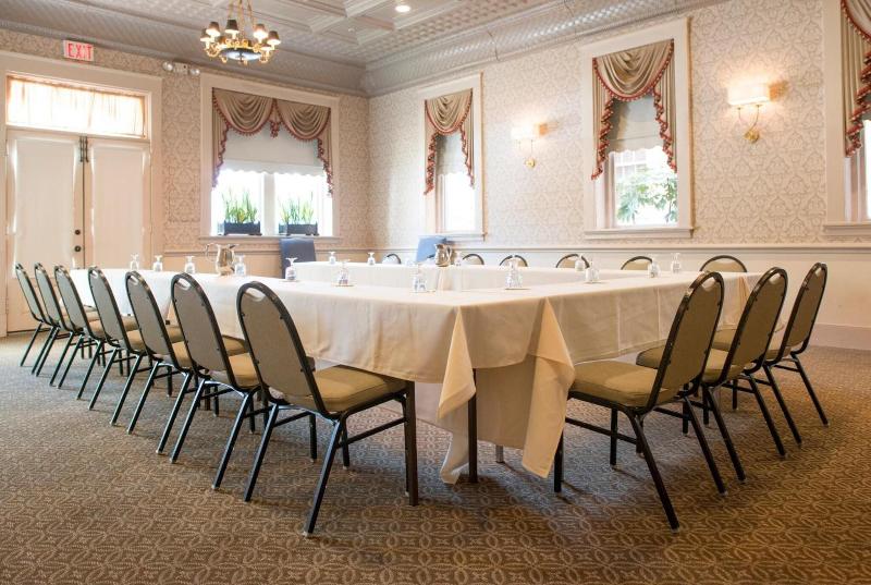 Fulton Lane Inn image