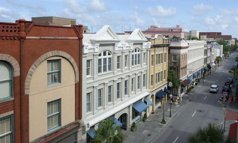 Fulton Lane Inn image