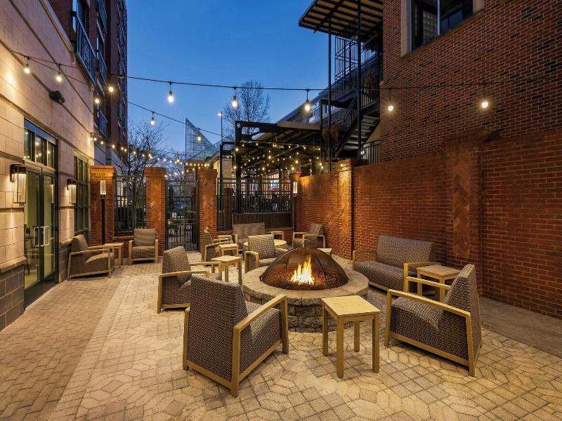 Courtyard Chattanooga Downtown image
