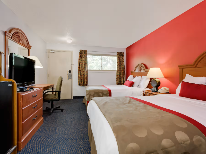 Ramada by Wyndham Cleveland Airport West image