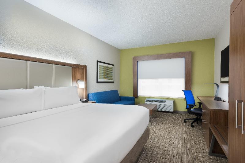 Holiday Inn Express And Suites Columbus Airport photo 15