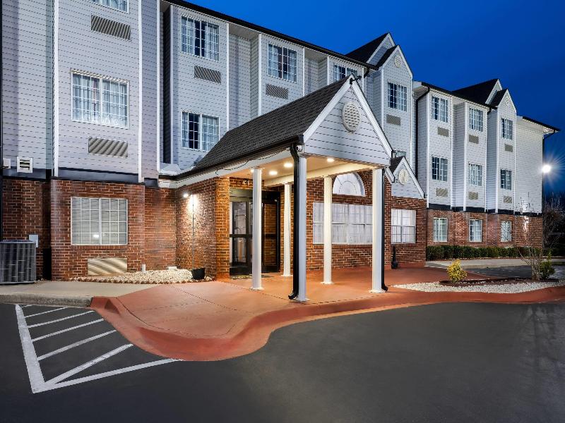 Microtel Inn & Suites By Wyndham Statesville image
