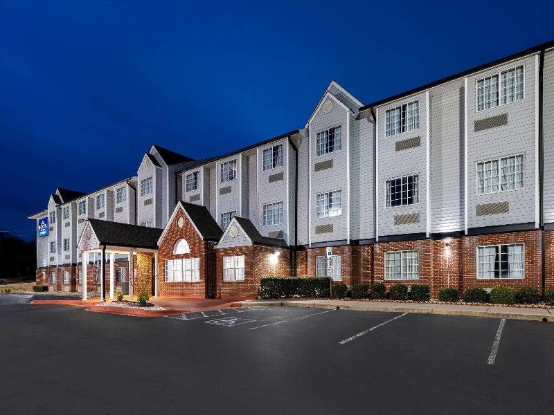 Microtel Inn & Suites By Wyndham Statesville image