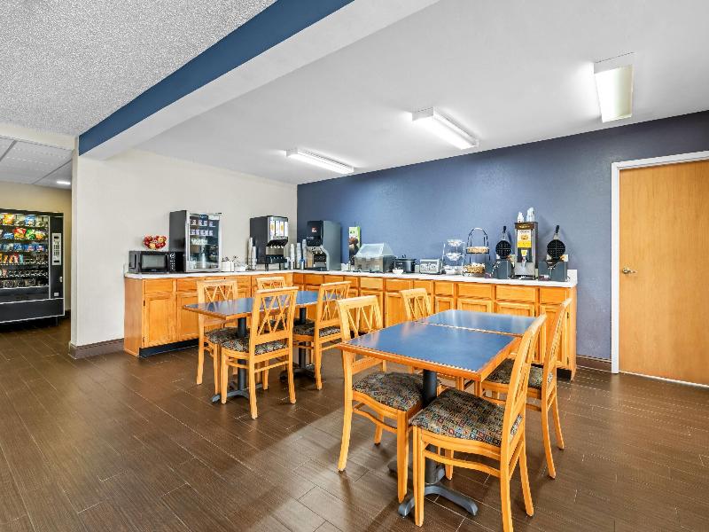 Microtel Inn & Suites By Wyndham Statesville image
