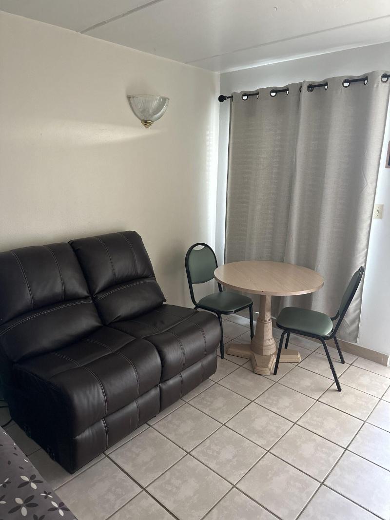 Floridian Inn Motel image