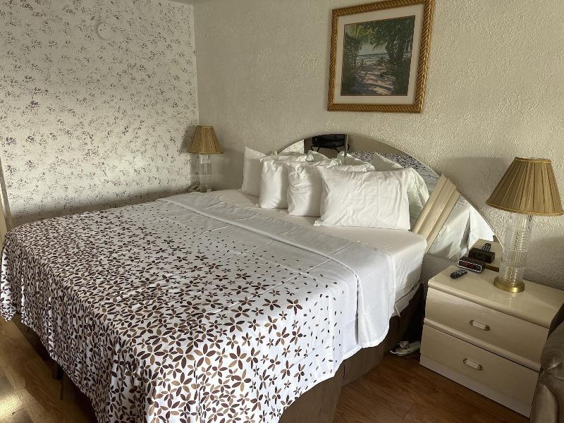 Floridian Inn Motel image