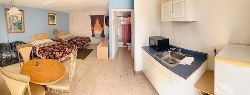 Floridian Inn Motel image