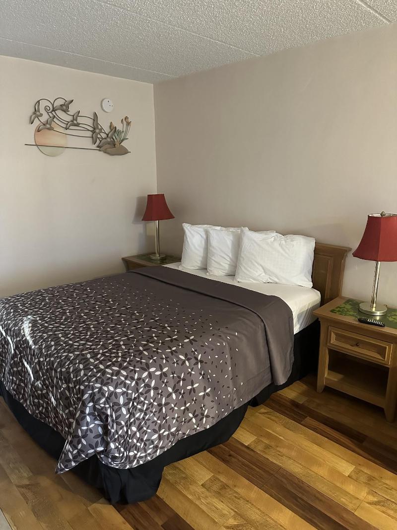 Floridian Inn Motel image