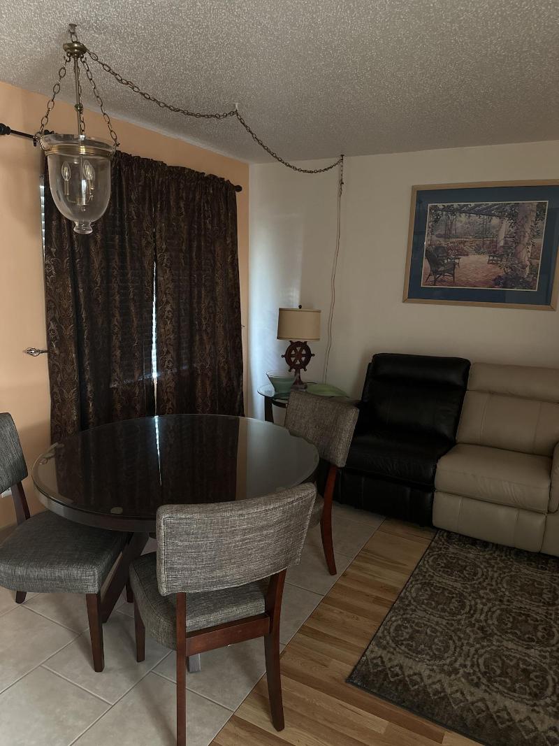Floridian Inn Motel image