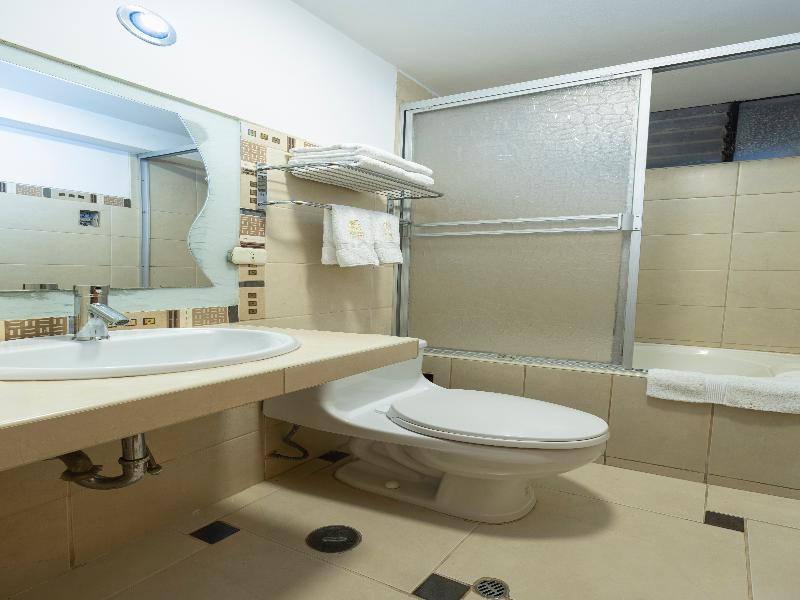 Kapac Inn Hotel image