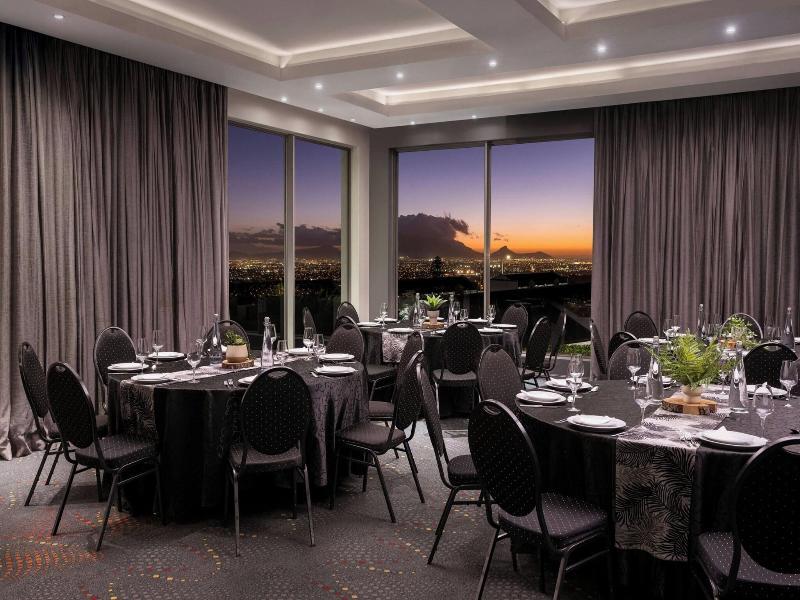 Protea Hotel Cape Town Tyger Valley image